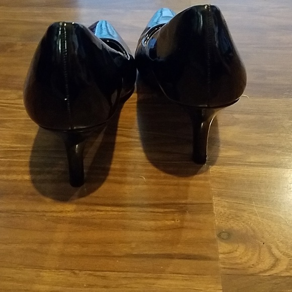 Maurices pointed toe heels - Picture 4 of 5